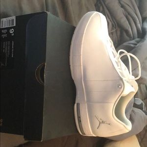 NWOT Jordan’s TE 2 Low White Shoes